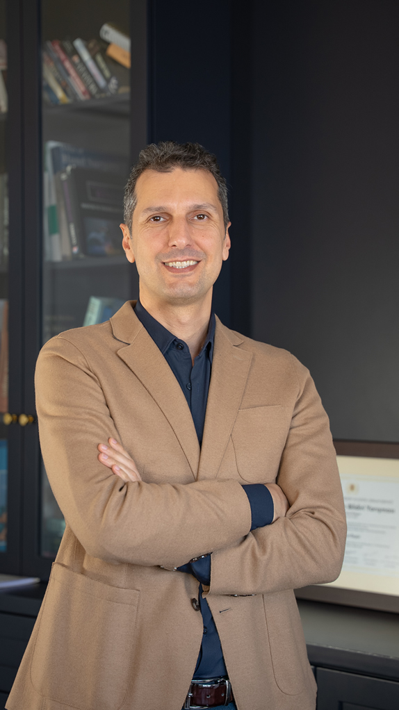 Breast Aesthetics in Turkey 27 dr aykut ozpur turkey plastic surgeon